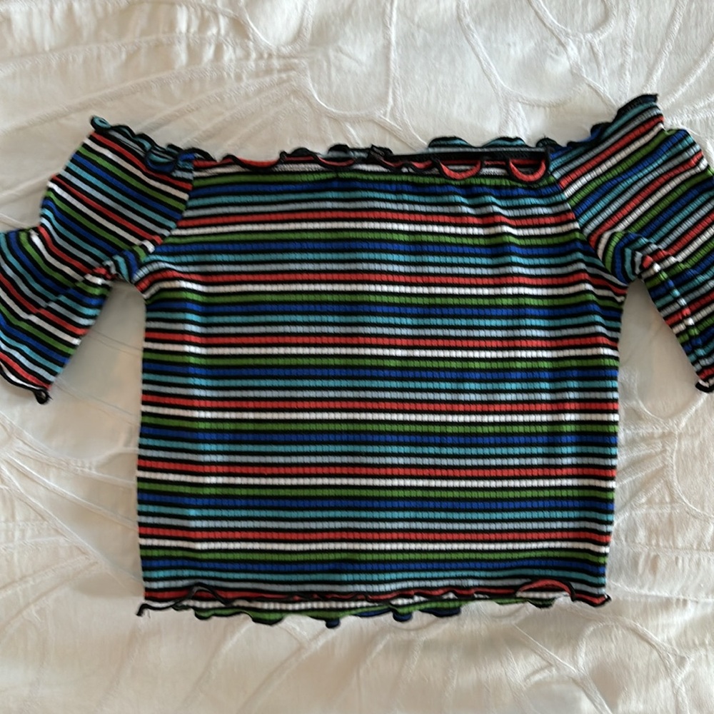 Striped Crop Top - Picture 2 of 6